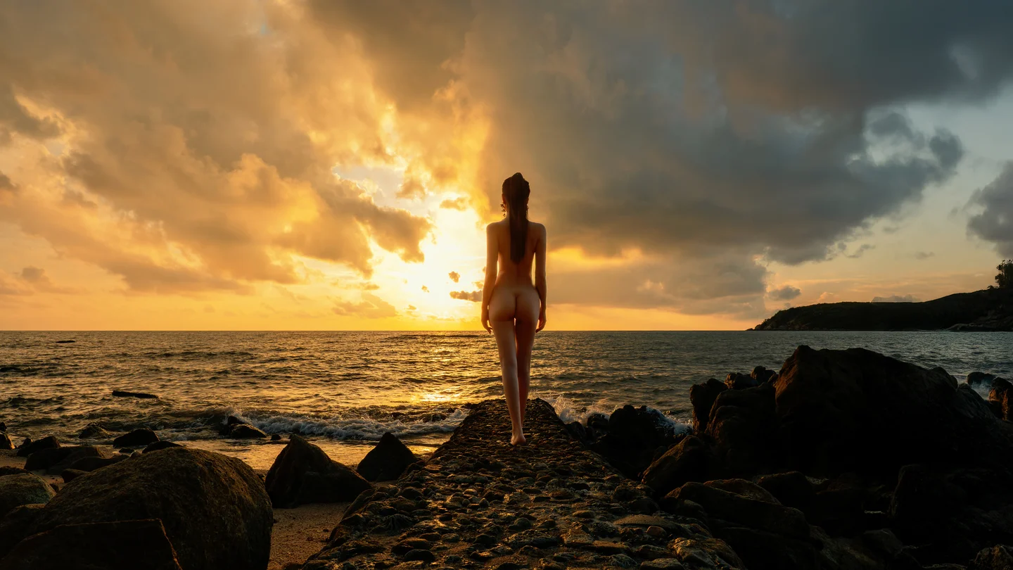 年年 - 海边维纳斯 [80P-549MB] tg@simisebaisi 【丝足阁】031.webp